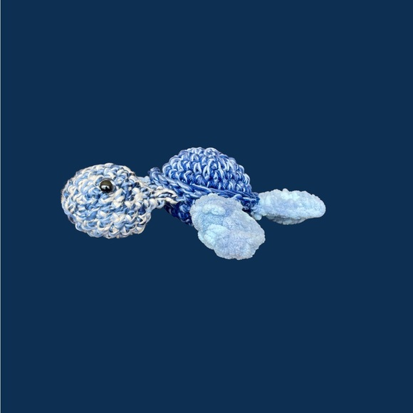 Mosaic Blue Turtle Crochet Desk Buddy - Picture 4 of 6